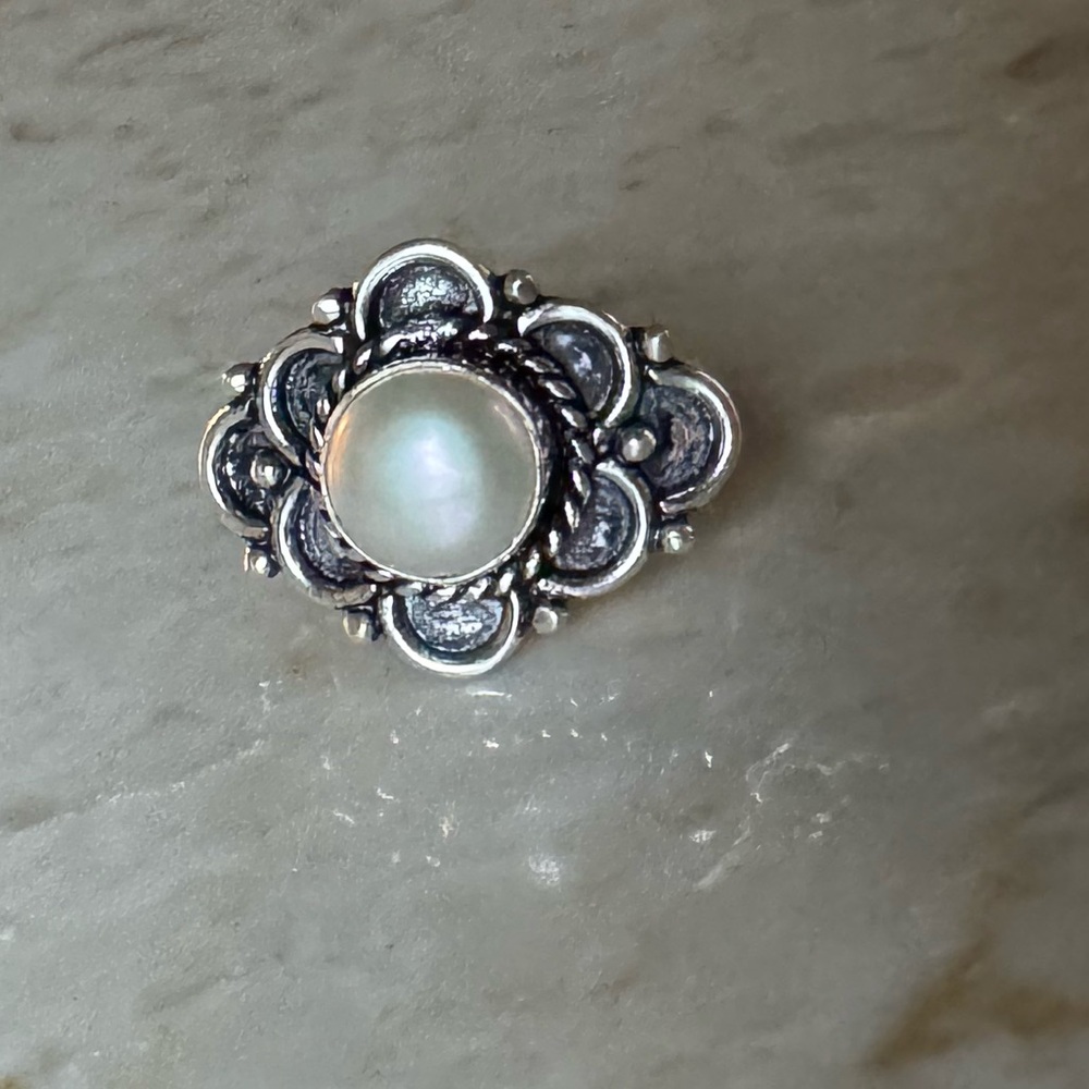 NWOT Sundance Moonflower Ring, Pearl, Sterling Silver